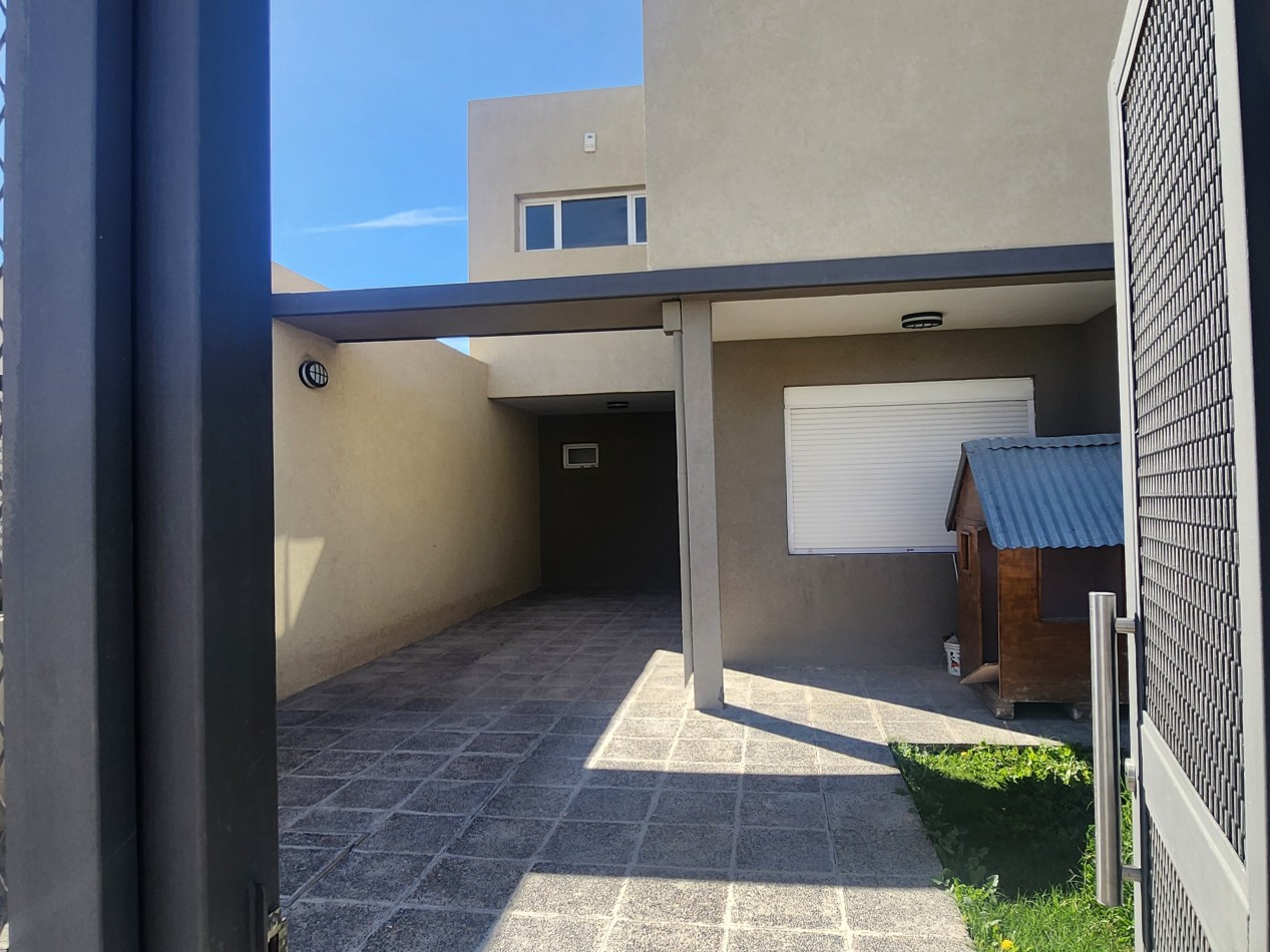 DUPLEX