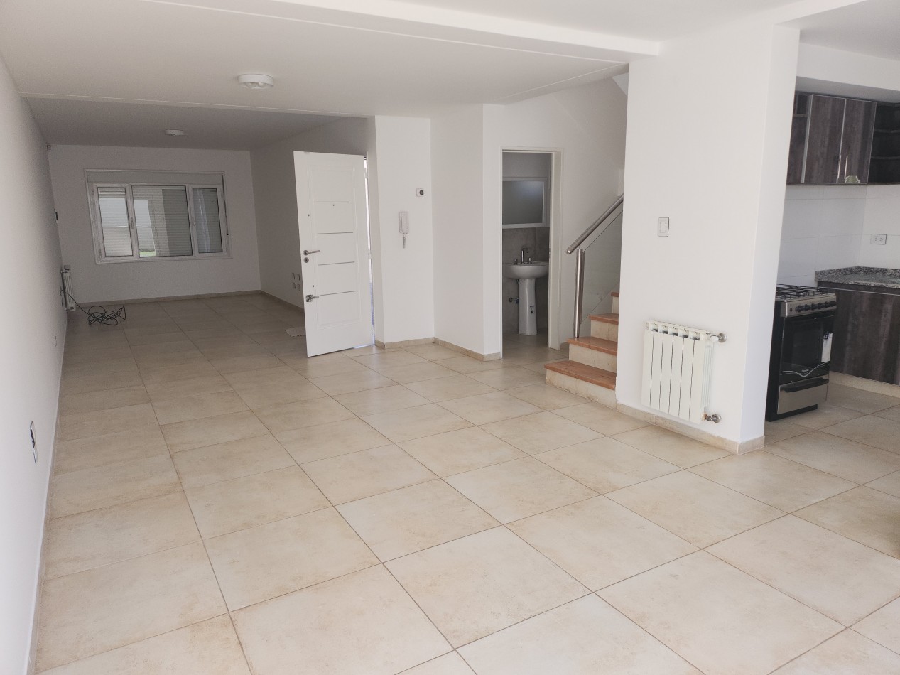 DUPLEX