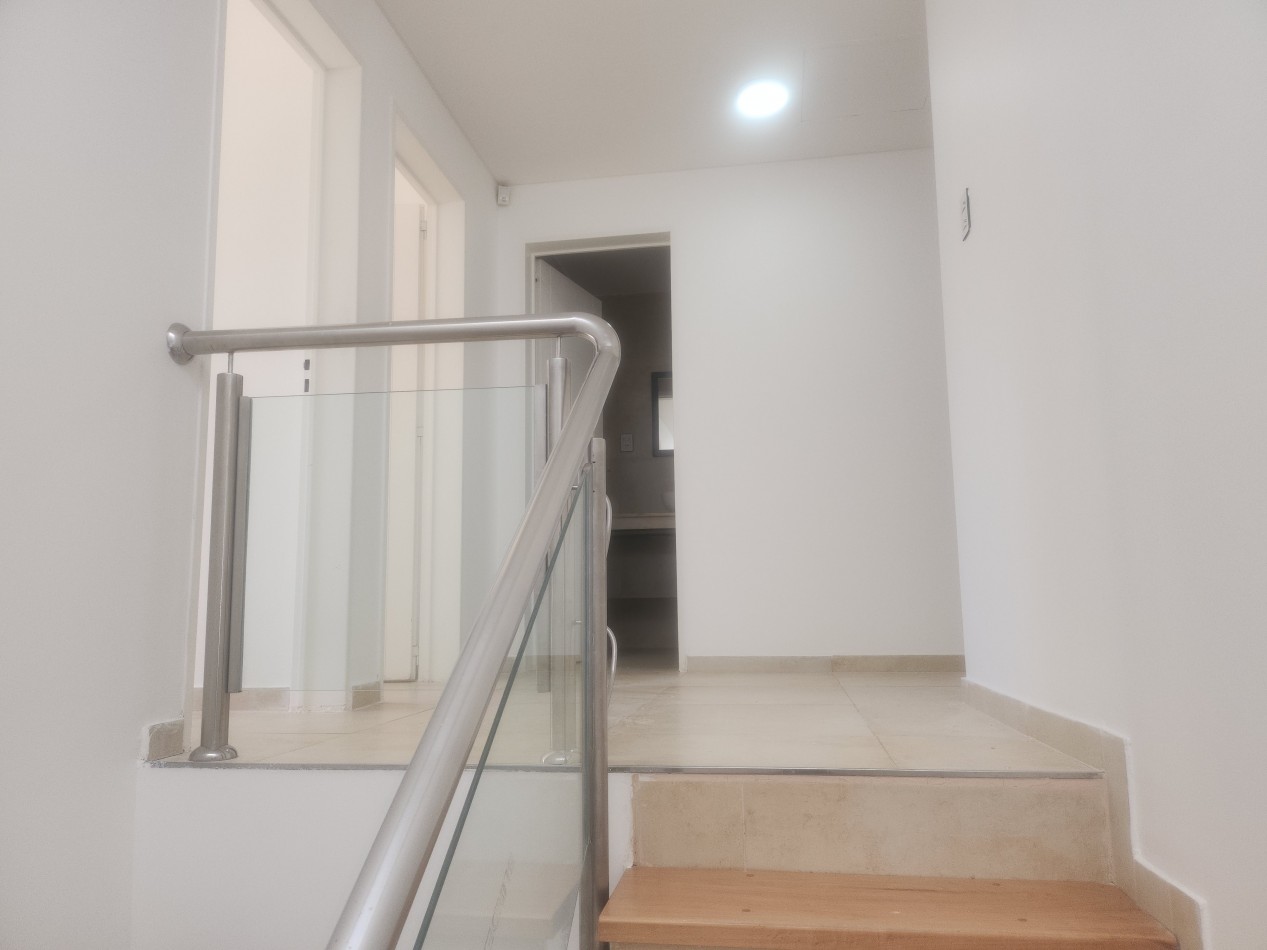 DUPLEX